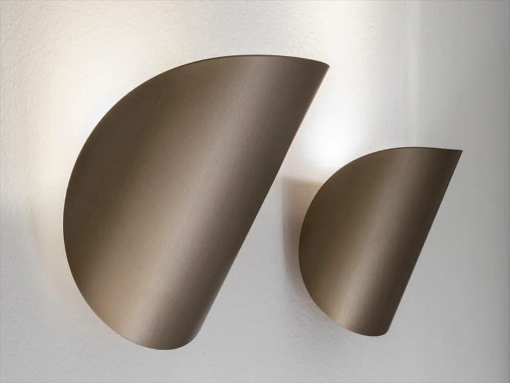 Lampada da parete Opera di Antonangeli, 2019