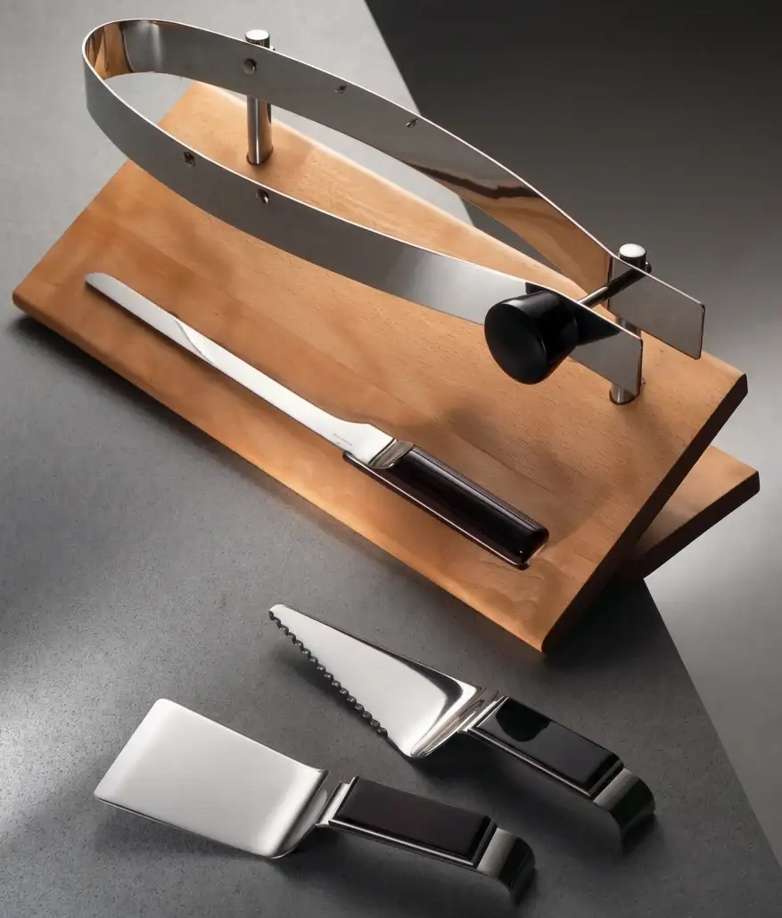 Morsa per prosciutto su base in legno con coltello e palette della serie Meridiana, Rede Guzzini
