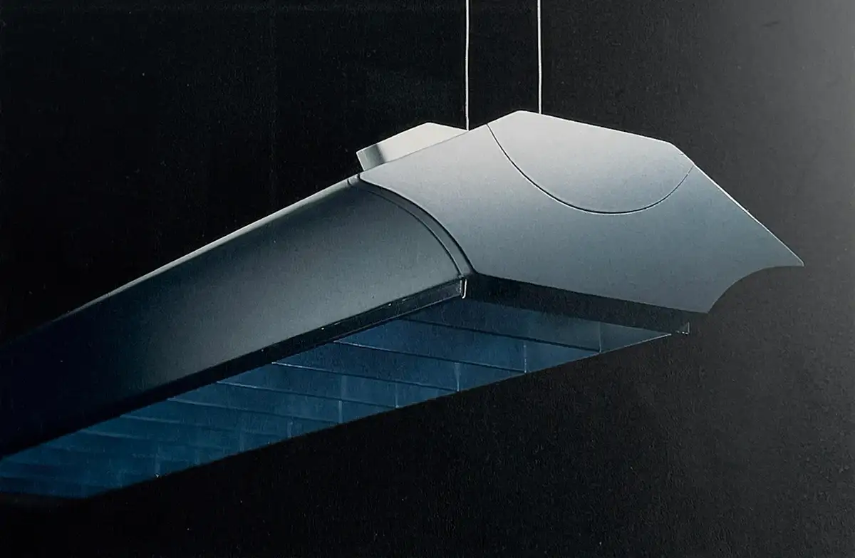 Apparecchio a sospensione Notan con ottica lamellare, iGuzzini illuminazione